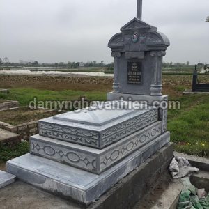 Lăng mộ công giáo 1